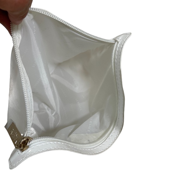 Versace Parfume Snow White Bag 17 x 15 x 4 w/ Keychain Slight Stains Inside - Picture 11 of 11